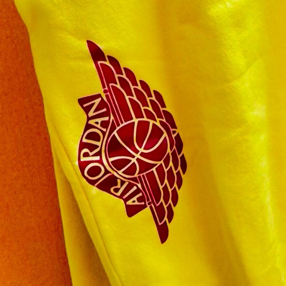 Air Jordan Men’s custom crewneck sweatshirt - Picture 2 of 7